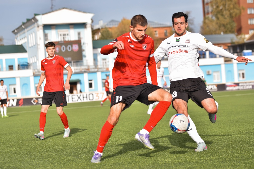 PCVR-32037.jpg PCVR-32037.jpg